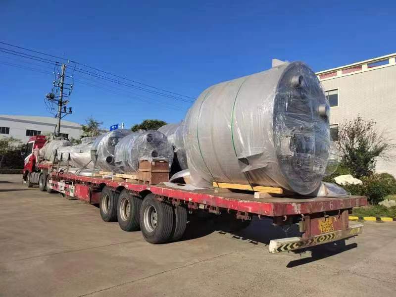 浙江磁性材料項(xiàng)目第一批設(shè)備(料倉(cāng))順利發(fā)貨！